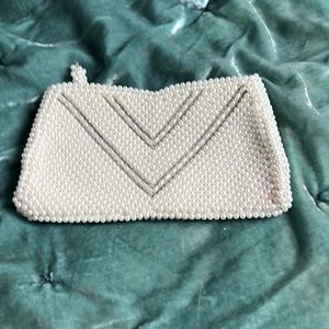 Real pearl clutch